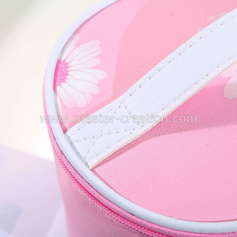 Cosmetic Bag Handle