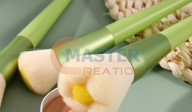 Petal Bristles
