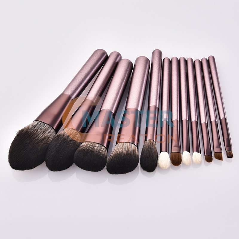 Metallic Purple Brush