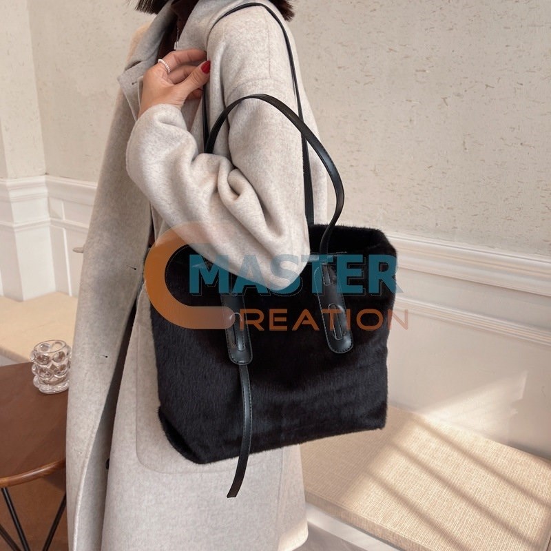 Black Shoulder Bag