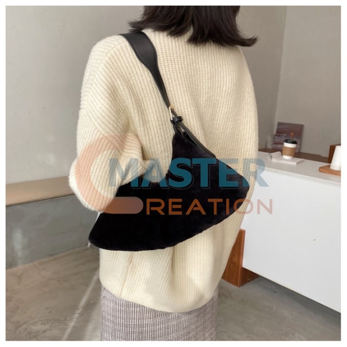 Fluffy Shoulder Bag