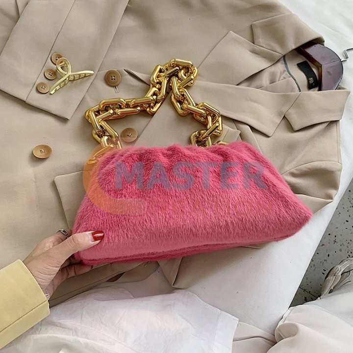 Chain Shoulder Bag