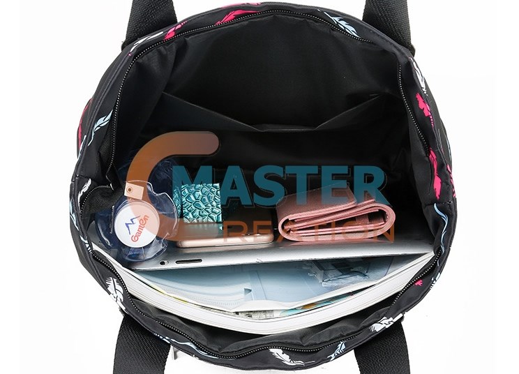 Large Capacity Tote