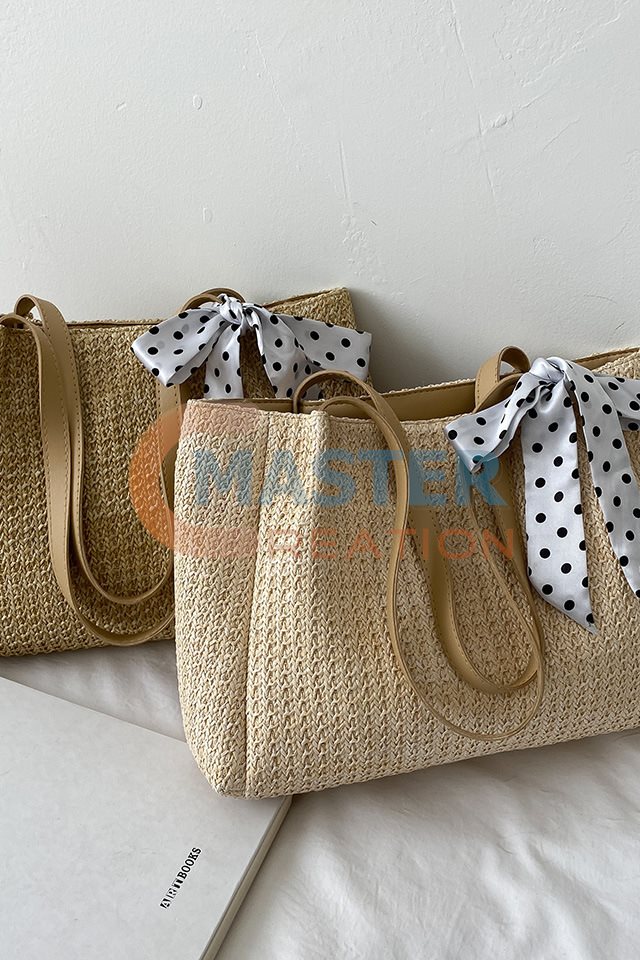 Straw Shoulder Bag