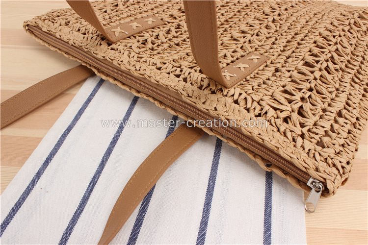 Straw Carrying Tote