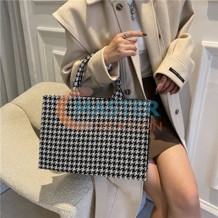 Fashion Lattice Tote