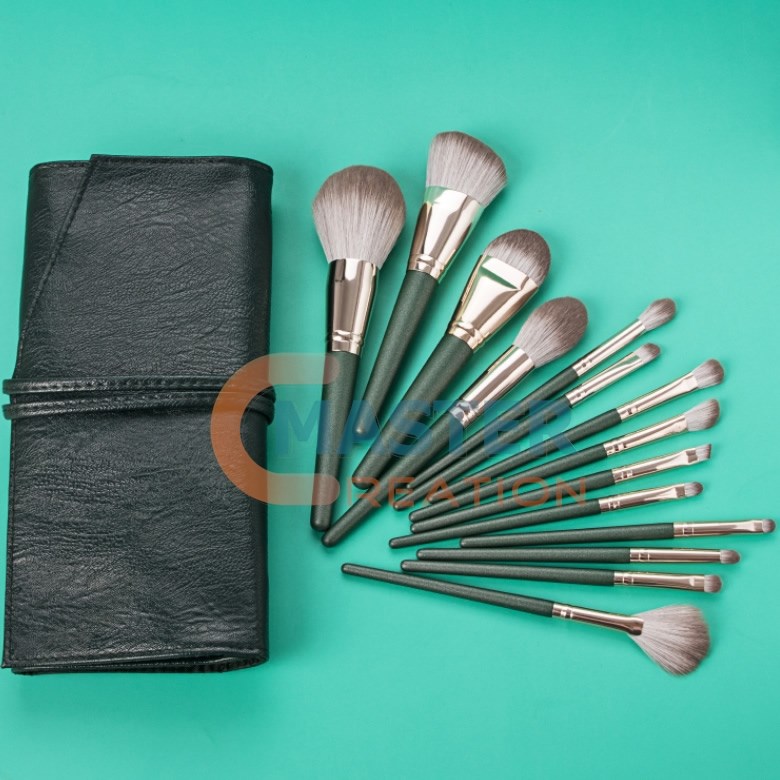 Eyelash Brush