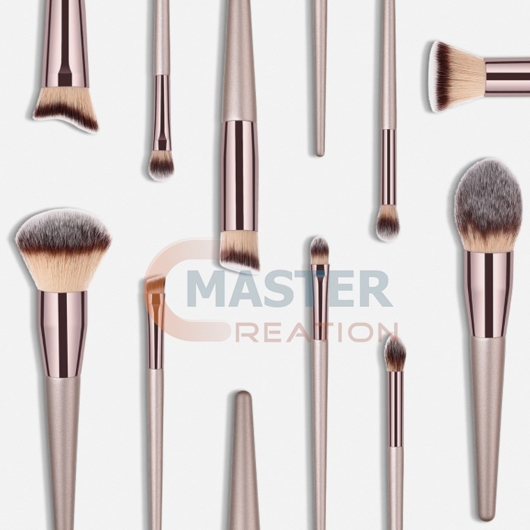 Small Eyeshadow Brush