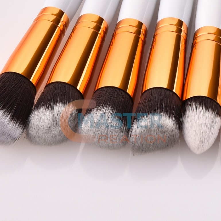 Nylon Bristle Brush