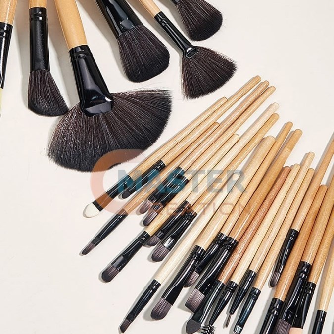 Powder Brush