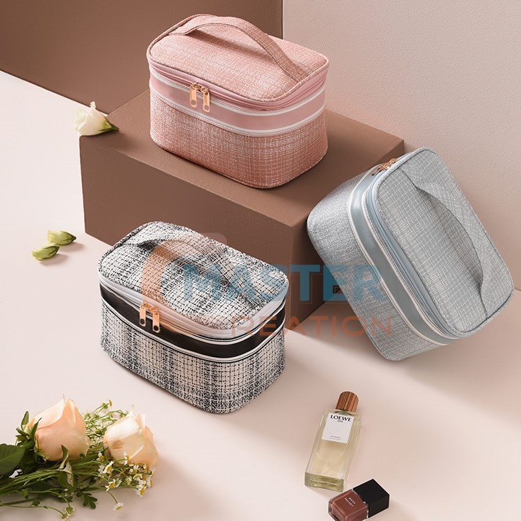 Large Capacity Cosmetic Case
