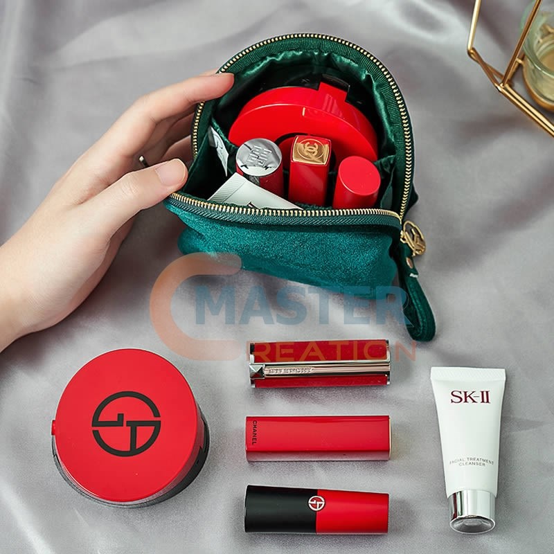 Flannel Makeup Kit