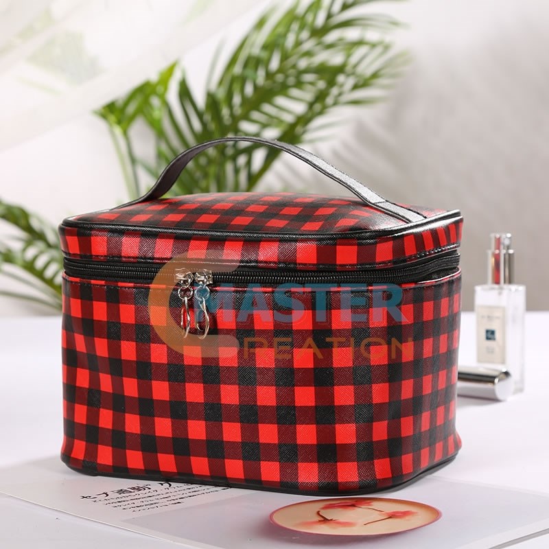 Red Lattice Bag
