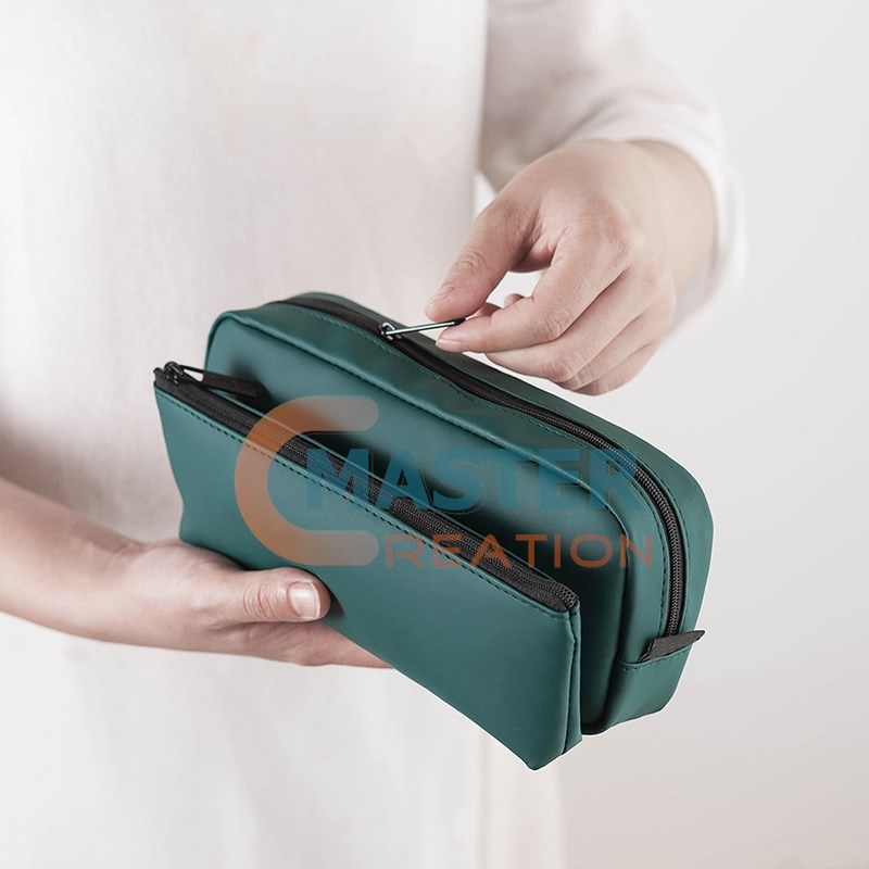 Detachable Wash Bag