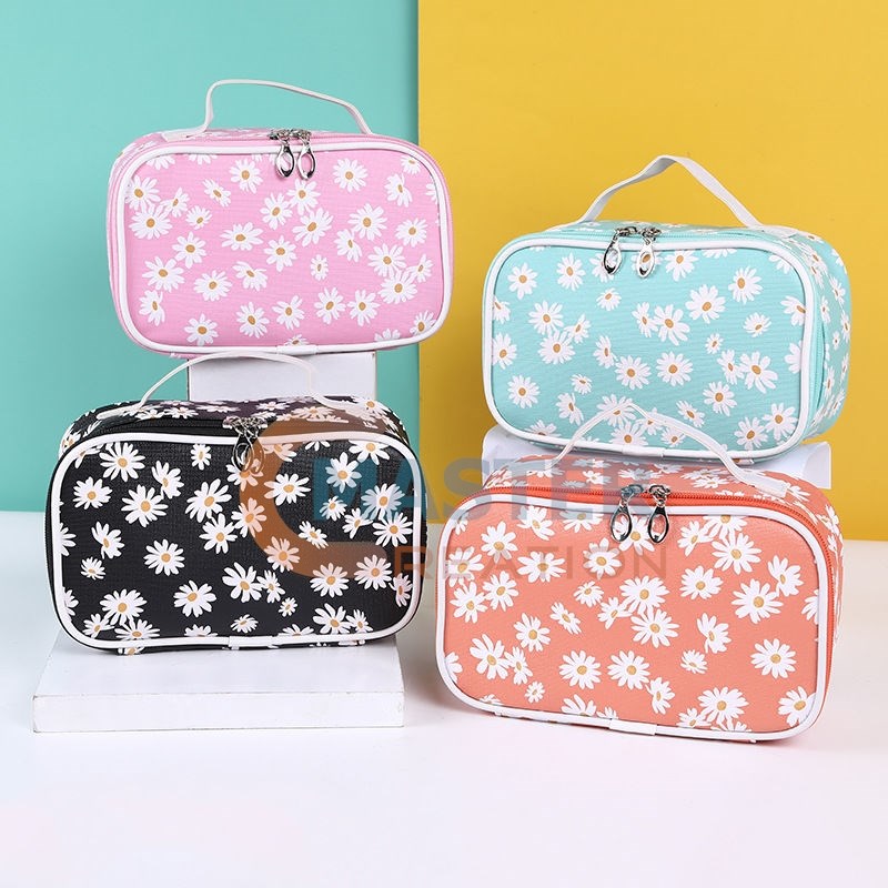 Daisy Bestrewn Bag