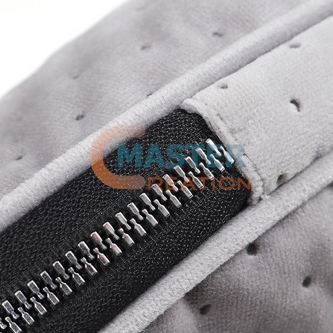 Black Metal Teeth Zipper