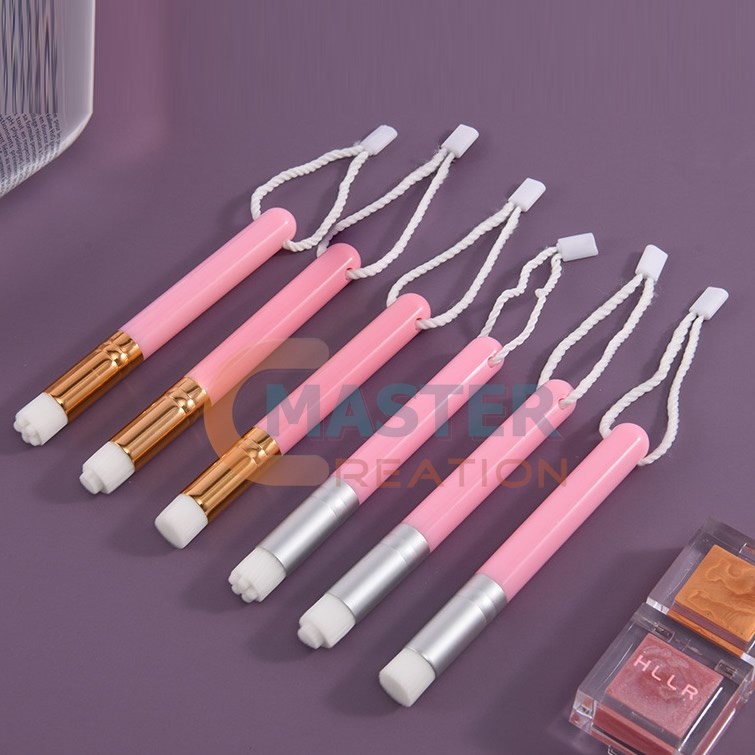 Log Color Nose Brush