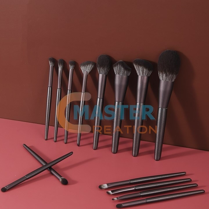 Foil Makeup Brush