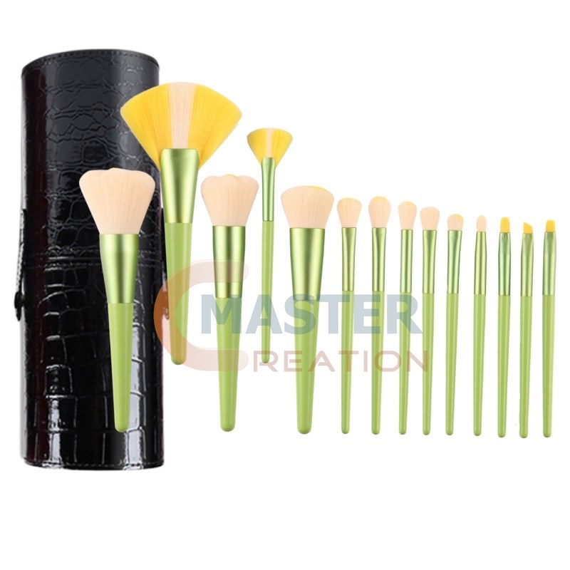 Petal Shaped Brushes