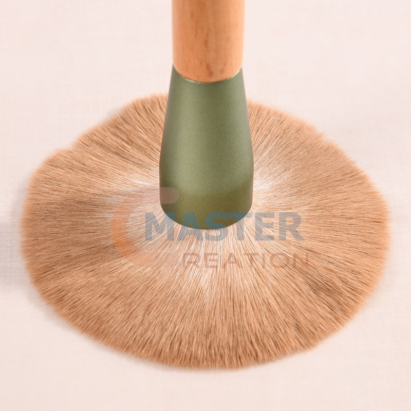 Loose Powder Brush