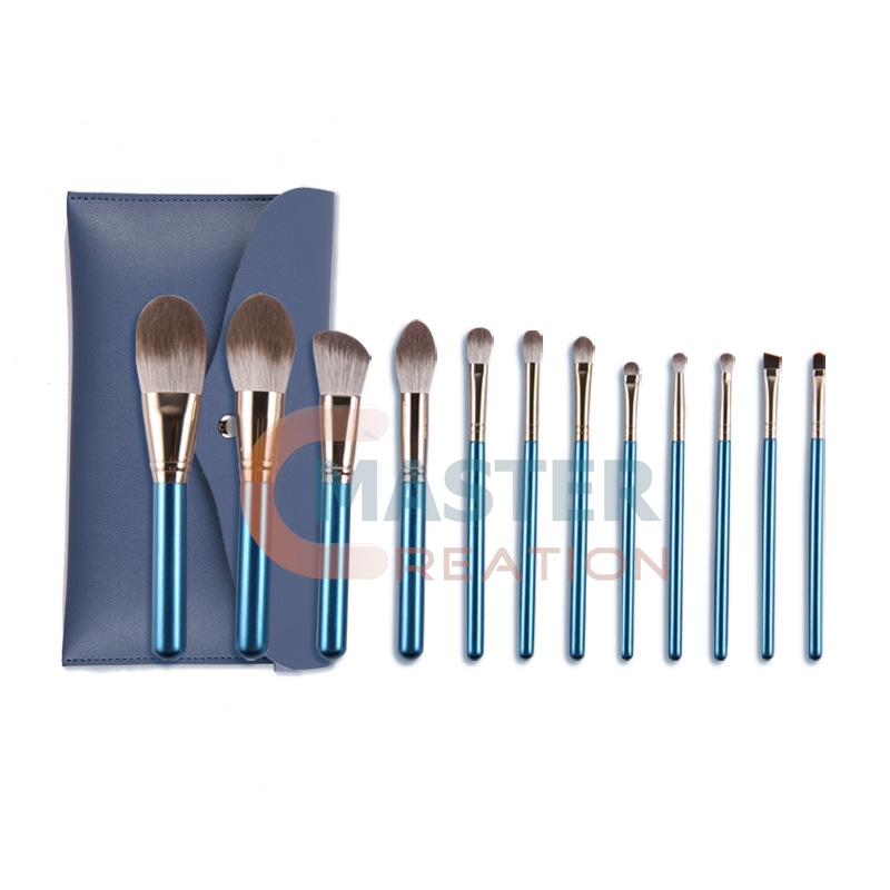Wood Handle Brush