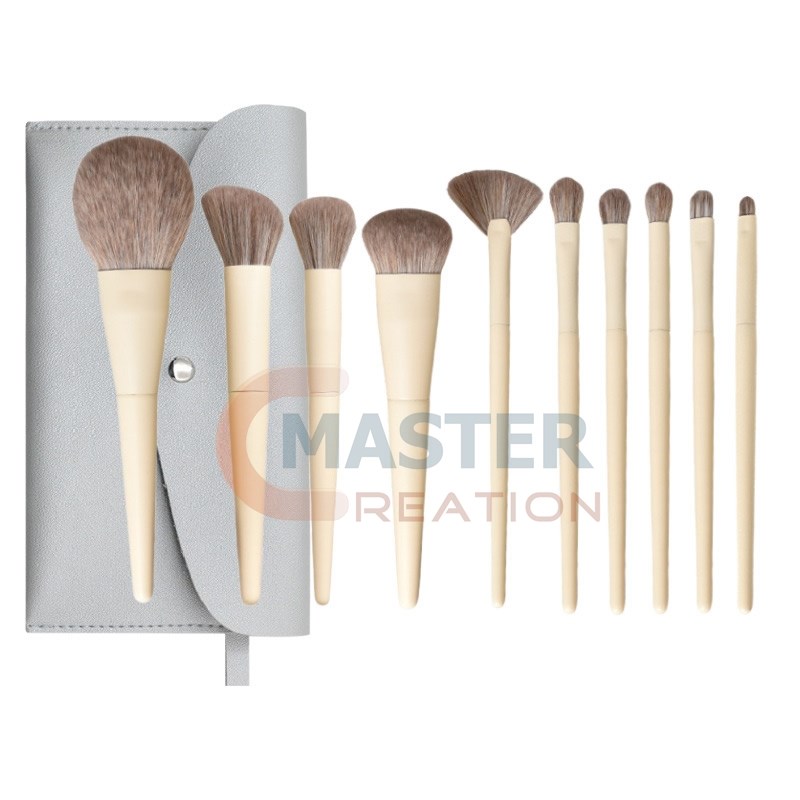Thin Handle Brush