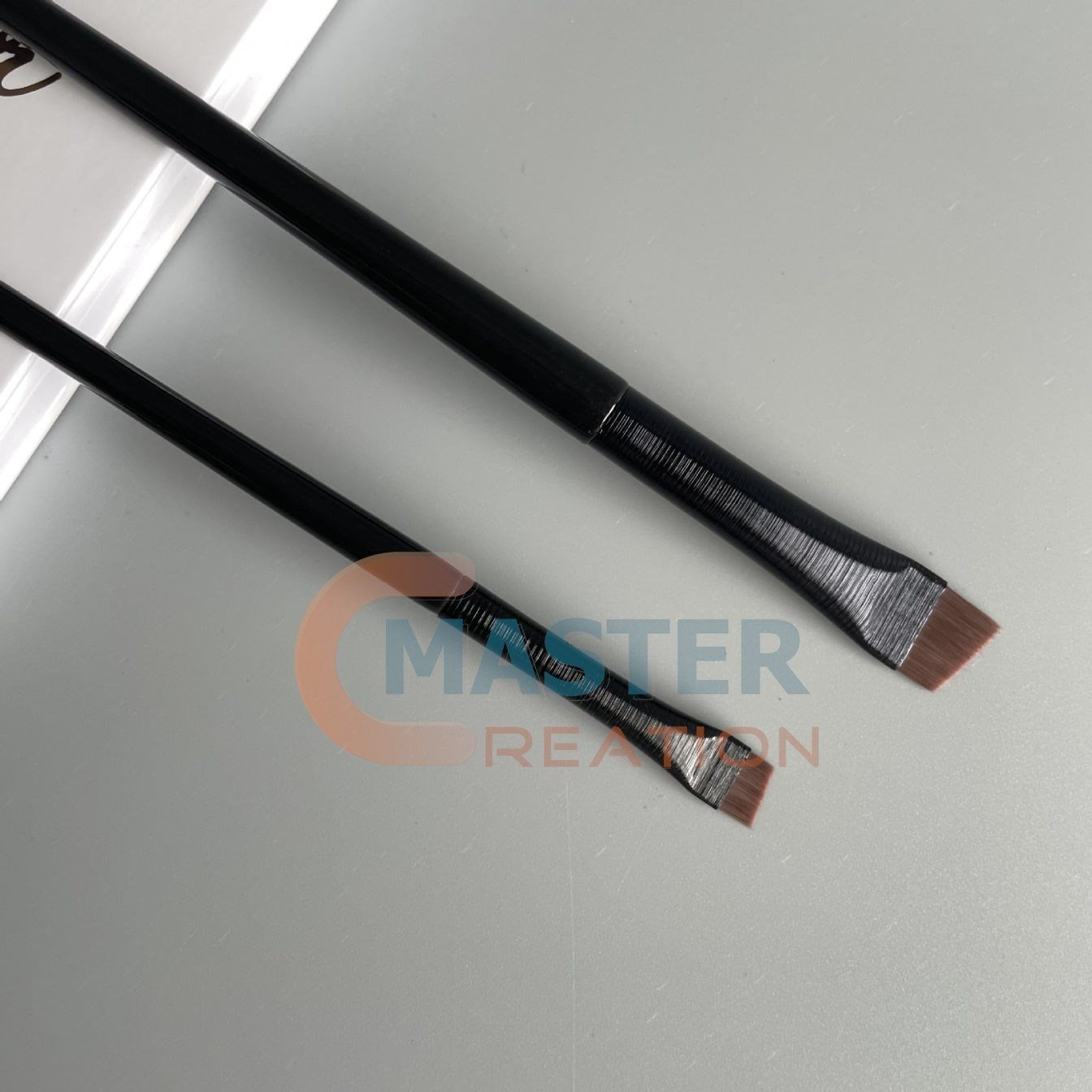 Blade Head Brush