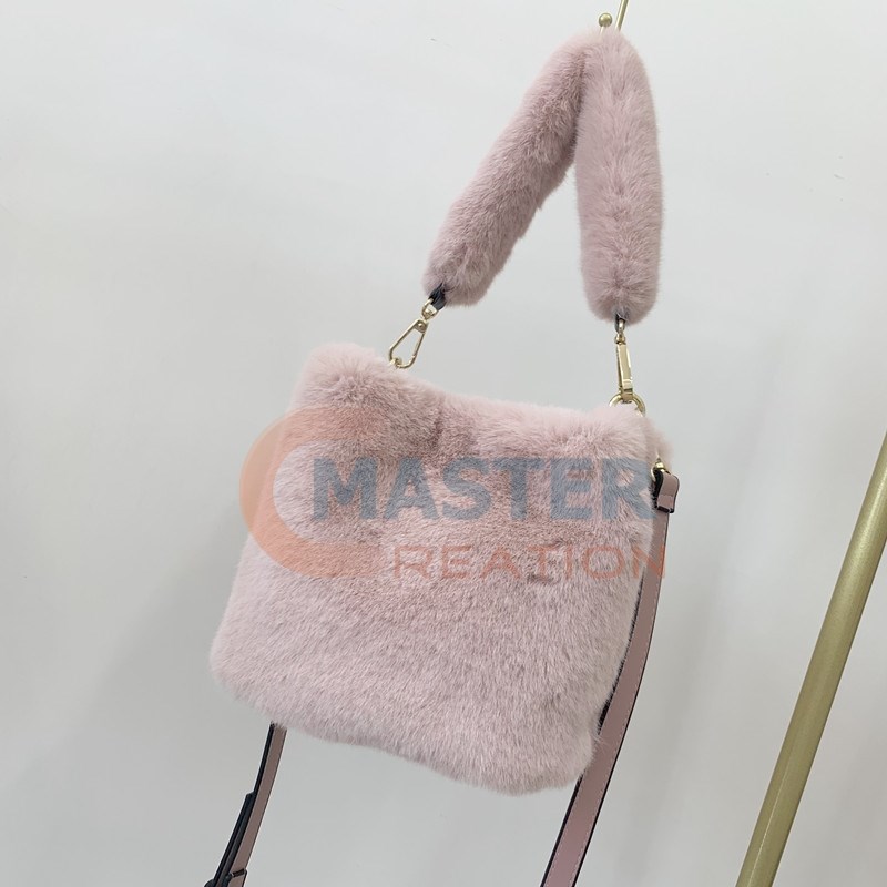 High Gram Plush Bag