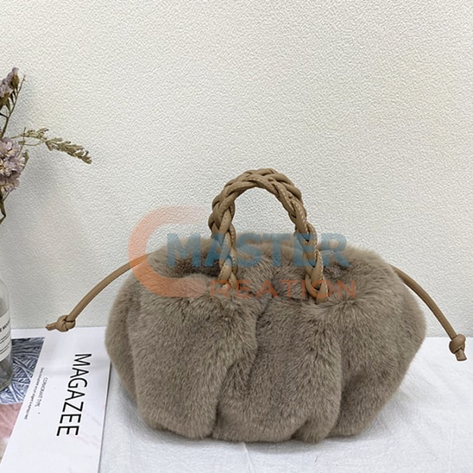 Pumpkin Shoulder Bag