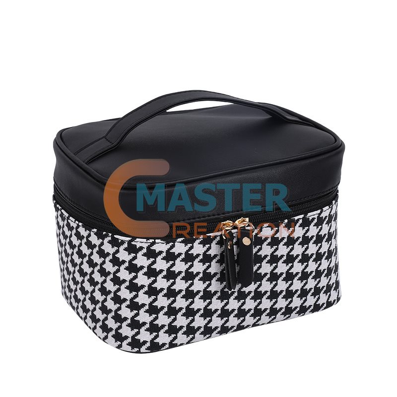 Black Grids Cosmetic Case