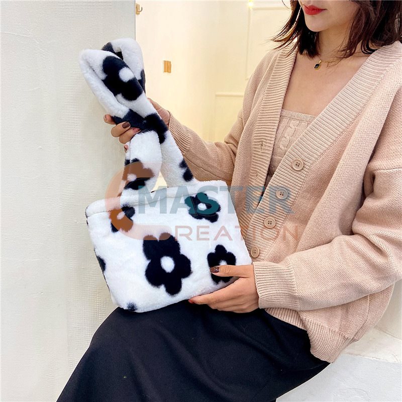 Girl White Plush Bag
