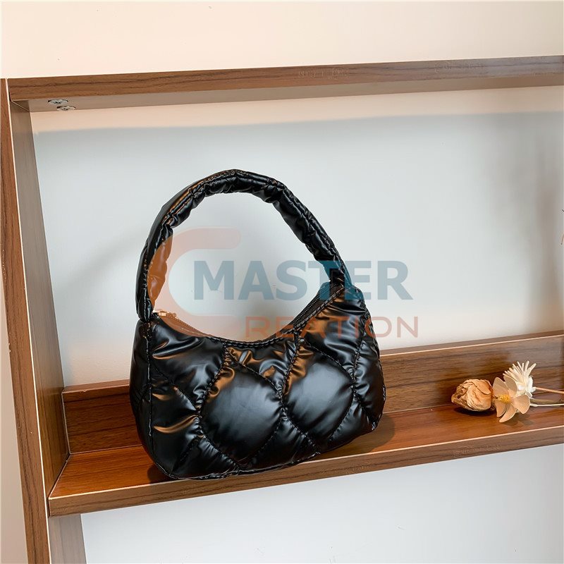 Quilted Lady Underarm Bag