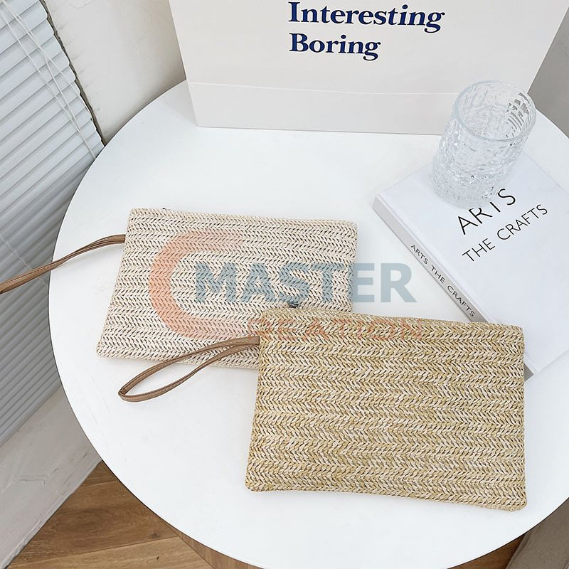 Travel Straw Purse