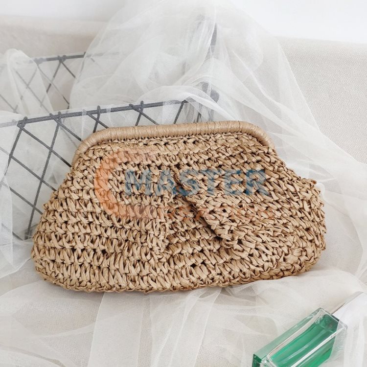 Shell Woven Straw Bag