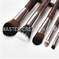 Logo Eyebrow Brush