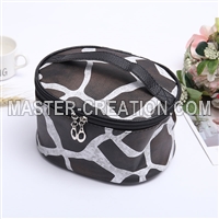 Giraffe Makeup Case
